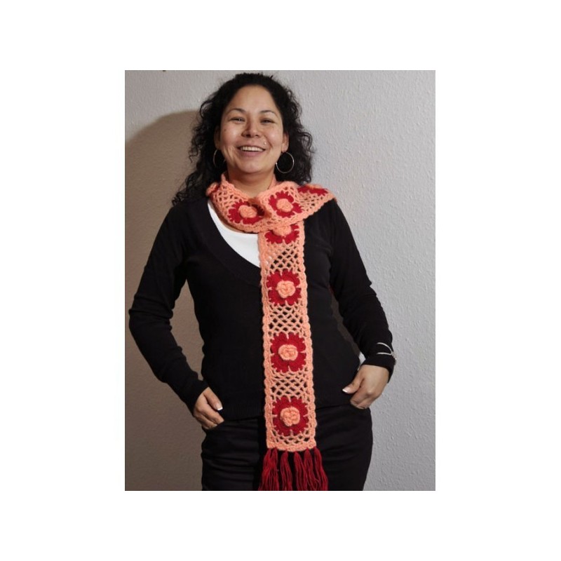 Echarpe crochetée à fleurs